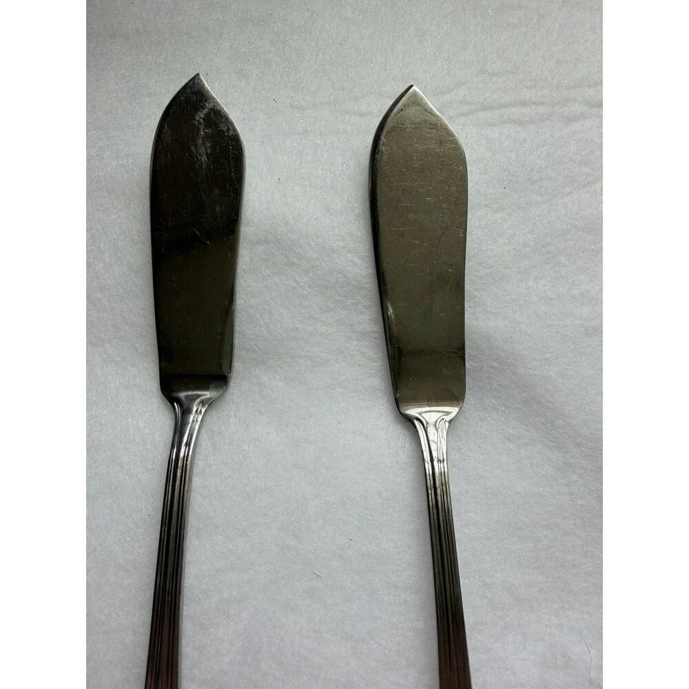 Wallace Stainless WAS 225 pattern Master Butter Knife Glossy Outline China Two